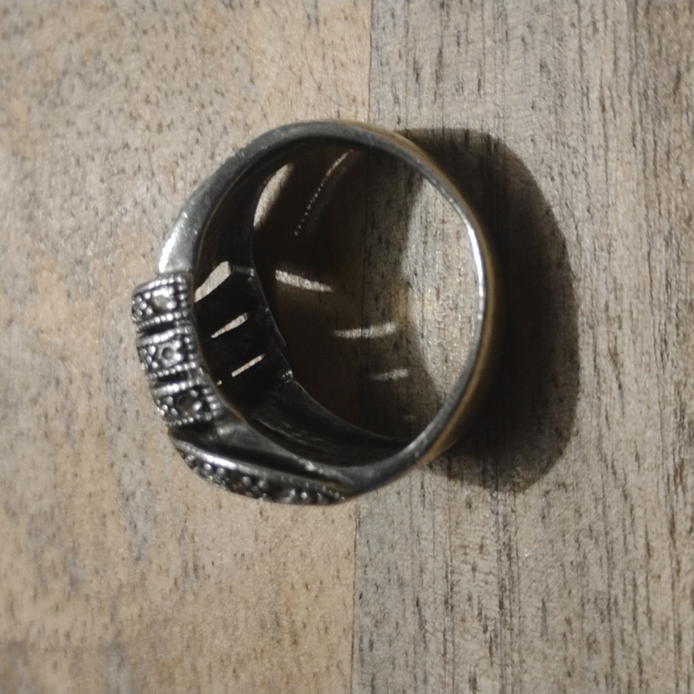 Sterling Silver Marcasite Ring Size 9 - Picture 8 of 12